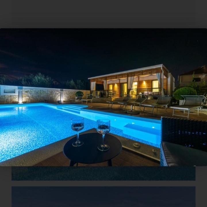 Tomica Apartments With Pool Biograd Na Moru Exterior photo